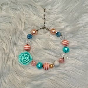 💕Beautiful bubblegum necklace!